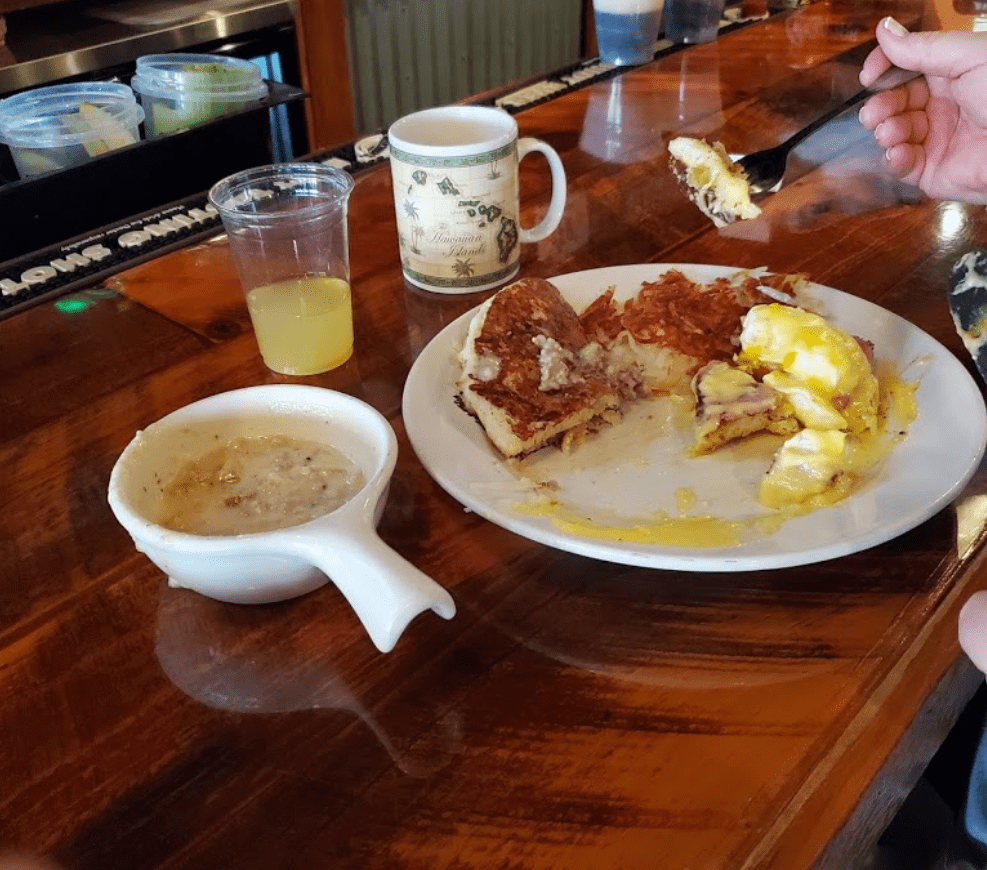 biscuitsandgravypancakes The Kitchen Table